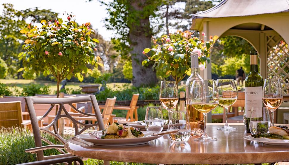 the dining room chewton glen